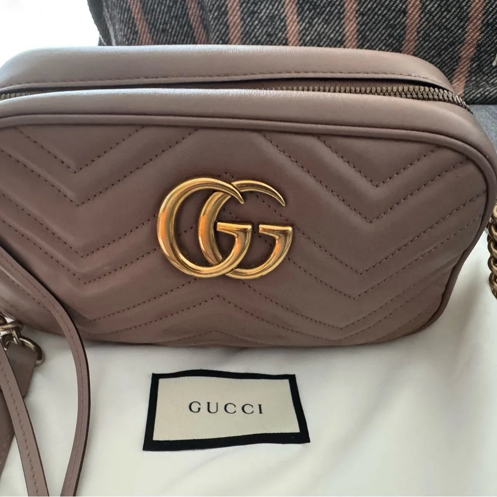 GUCCI MARMONT CAMERA BAG SMALL - Picture 3 of 15
